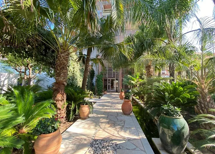 06l - Port Prestige - 4 Pers - Pool - Private Parking Apartment Antibes